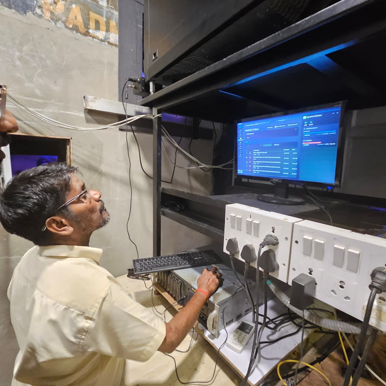Projectionist using the redesigned Qube XP